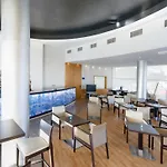 Hotel Tryp By Wyndham Porto Expo 4*