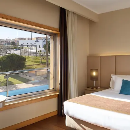 호텔 Tryp By Wyndham Porto Expo 4*