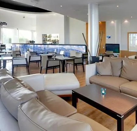 ホテル Tryp By Wyndham Porto Expo レサ・ダ・パルメイラ