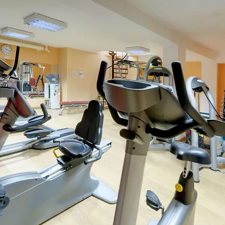 Tryp By Wyndham Porto Expo 호텔