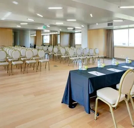 Tryp By Wyndham Porto Expo ホテル 4*