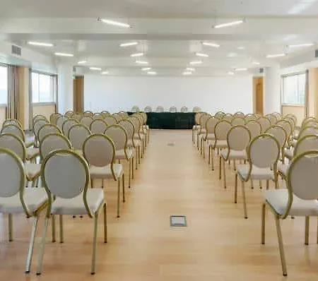 Tryp By Wyndham Porto Expo Отель Леса-да-Палмейра