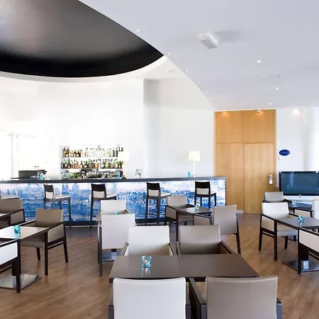 Tryp By Wyndham Porto Expo 호텔 4*
