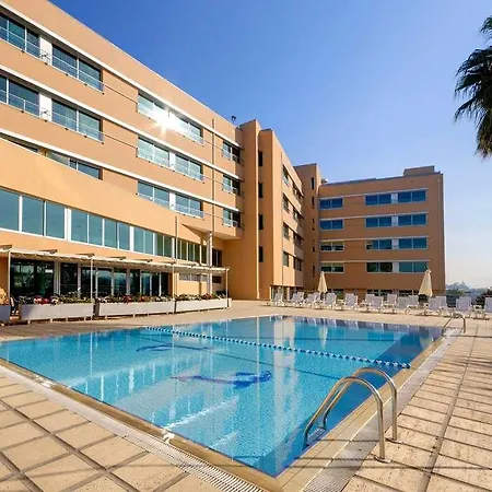 Tryp By Wyndham Porto Expo 4* Leca da Palmeira