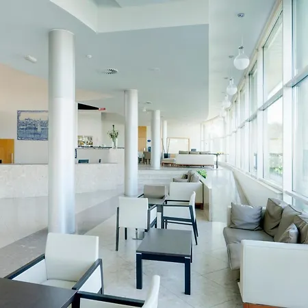 Tryp By Wyndham Porto Expo Леса-да-Палмейра