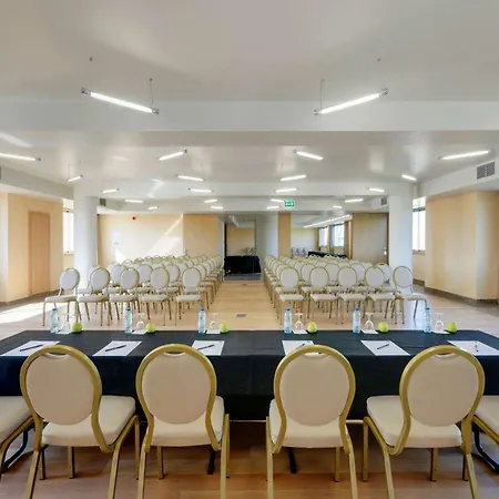 Tryp By Wyndham Porto Expo 4*