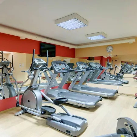 Tryp By Wyndham Porto Expo 호텔
