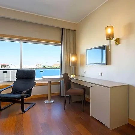 Szálloda Tryp By Wyndham Porto Expo Leça da Palmeira