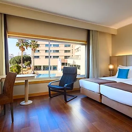Tryp By Wyndham Porto Expo 4*