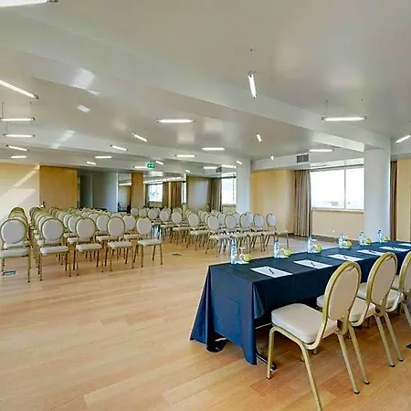 Tryp By Wyndham Porto Expo