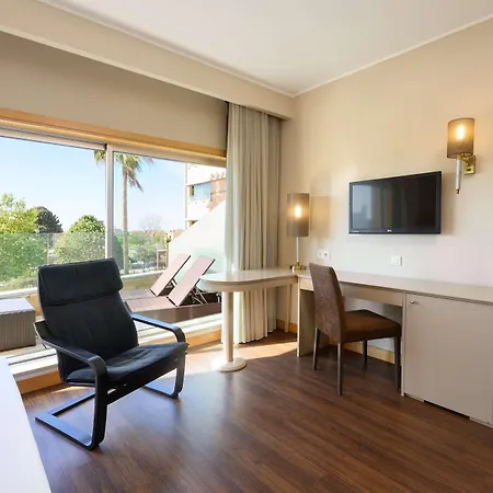 Tryp By Wyndham Porto Expo 호텔