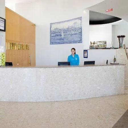 ホテル Tryp By Wyndham Porto Expo レサ・ダ・パルメイラ