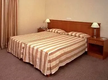 Tryp By Wyndham Porto Expo 4* レサ・ダ・パルメイラ