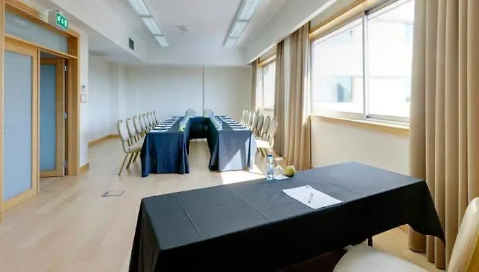 Tryp By Wyndham Porto Expo 4*