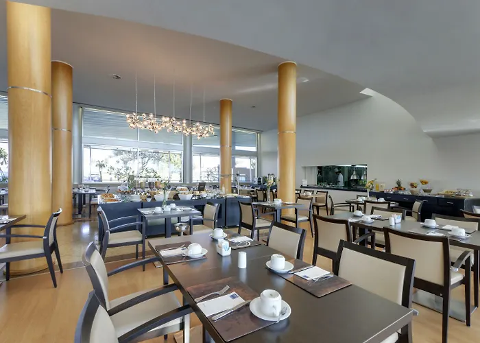 Hotel Tryp By Wyndham Porto Expo Leça da Palmeira