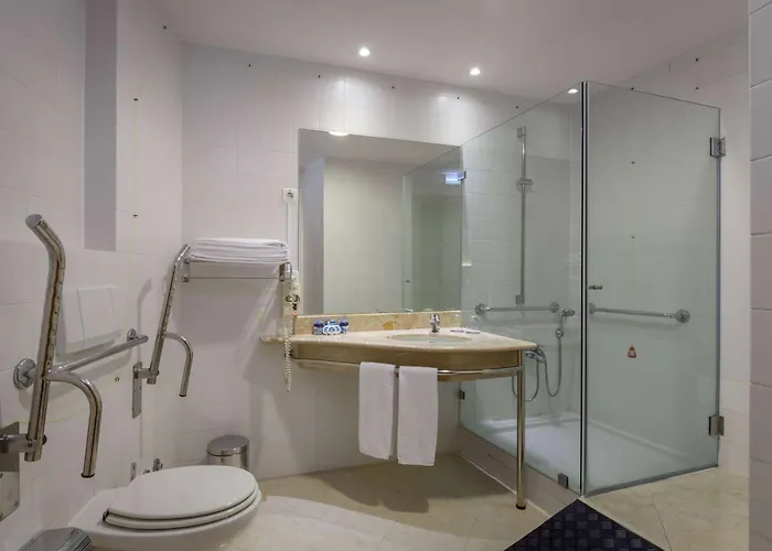 فندق Tryp By Wyndham Porto Expo