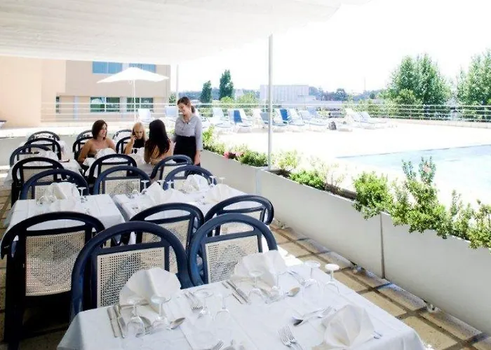 Hotel Tryp By Wyndham Porto Expo Leça da Palmeira