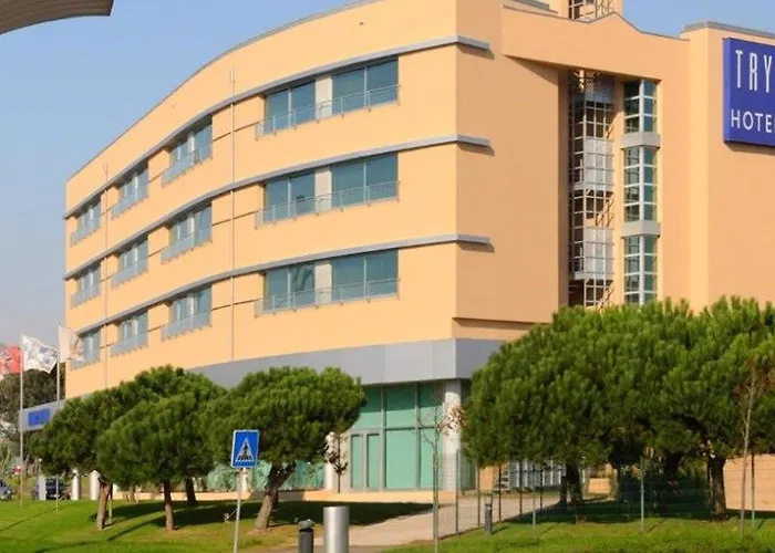 Tryp By Wyndham Porto Expo 4*