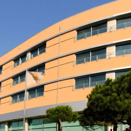 Tryp By Wyndham Porto Expo 4*