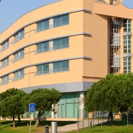 Tryp By Wyndham Porto Expo 4*